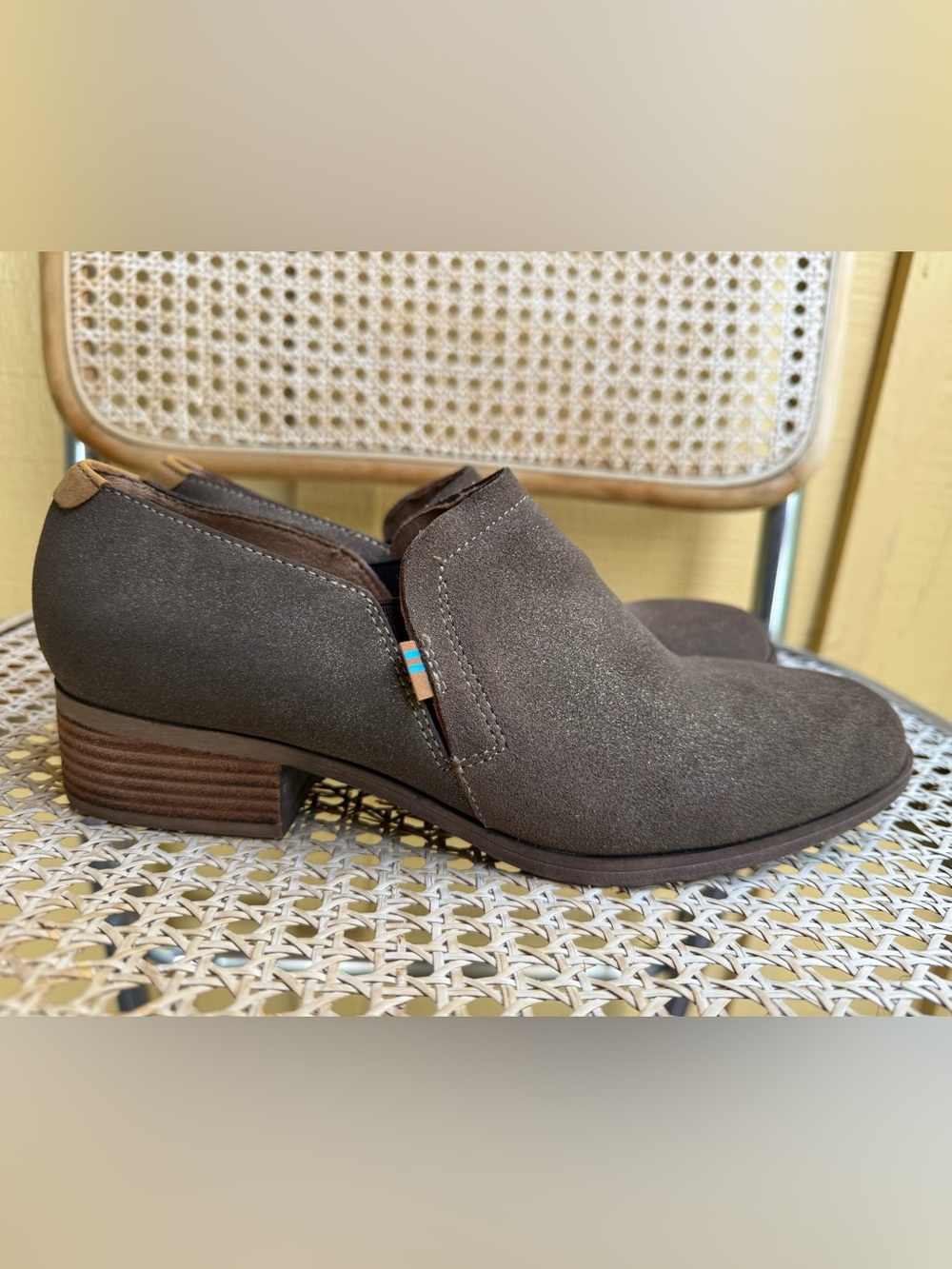 TOMS Women’s size 9.5 Brown Suede Slip On Ankle Booties Low Stacked Heel